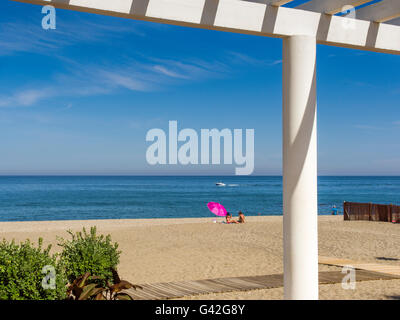 El Castillo Beach. Fuengirola, Provinz Malaga, Costa Del Sol, Andalusien, Spanien-Europa Stockfoto