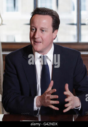 Premierminister David Cameron leitet ein Treffen des "UK-India CEO Forum" in der Downing Street 10, London. Stockfoto