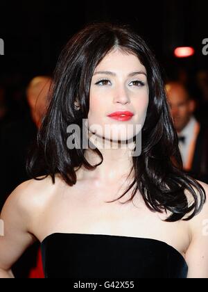 Gemma Arterton bei der Ankunft bei den Orange British Academy Film Awards 2011 im Royal Opera House, Covent Garden, London. Stockfoto