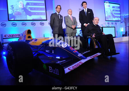 Die Gründer des Williams Grand Prix Sir Frank Williams (rechts) Patrick Head (zweiter von links) und der Chairman Adam Parr (ganz links) sowie der nicht geschäftsführende Direktor Torger Wolff werden während eines Fotoalles in London gesehen, wo sie den Börsengang des Unternehmens von 24 bis 29 Euro lancierten, Die Bewertung des Geschäfts auf 265 Millionen Euro. Stockfoto