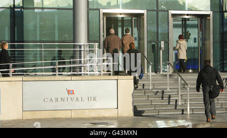 Eine allgemeine Ansicht des Hauptsitzes von Carnival UK in Southampton. Carnival besitzt und betreibt einige der berühmtesten Kreuzfahrtlinien der Welt, darunter Cunard, P&O Cruises, Princess Cruises und Holland America Line. Stockfoto