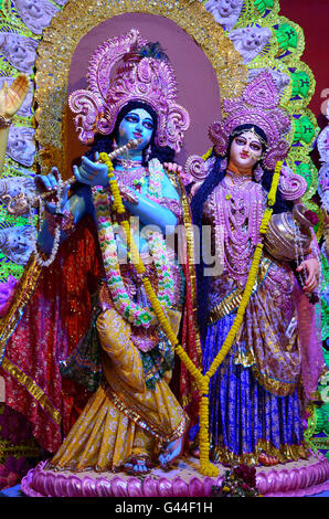 Lord Krishna und Radha, Janmastami feiern Geburtstag von Lord Krishna, Gott der Liebe, Kolkata, Westbengalen, Indien Stockfoto