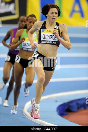 Leichtathletik - Aviva Grand Prix - Nationale Hallenarena. Die britische Helen Clitheroe ist auf den 3000 Metern in Aktion Stockfoto