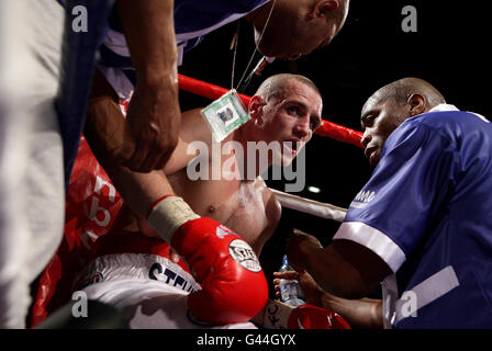 Boxen - EBU Super-Titel im Federgewicht - Stephen Foster V Ermano Fegatilli - Reebok Stadium Stockfoto