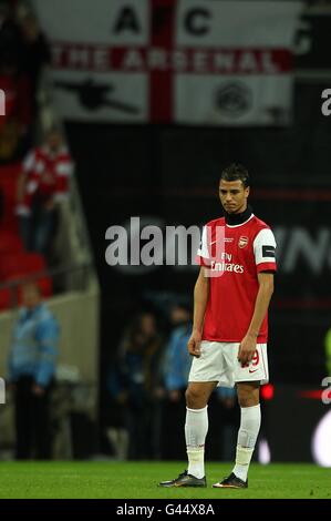 Fußball - Carling Cup - Finale - Arsenal gegen Birmingham City - Wembley Stadium. Marouane Chamakh von Arsenal steht niedergeschlagen Stockfoto