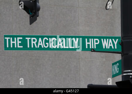 Der Tragically Hip Weg vor Rogers K-Rock Centre in Kingston, Ontario, am 25. Mai 2016. Stockfoto