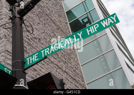 Der Tragically Hip Weg vor Rogers K-Rock Centre in Kingston, Ontario, am 25. Mai 2016. Stockfoto