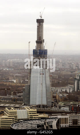 Blick auf London. Eine allgemeine Ansicht des Shard-Gebäudes aus dem Gerkin, London. Stockfoto