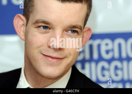 Russell Tovey nimmt an der Lighthouse Gala Auction des Terrence Higgins Trust im Auktionshaus von Christie in London Teil. Stockfoto