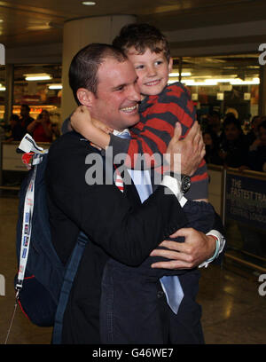 Fussball - England Mannschaft ankommen - Heathrow Flughafen Stockfoto