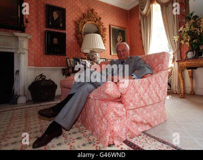 Sir James Goldsmith zu Hause Stockfoto