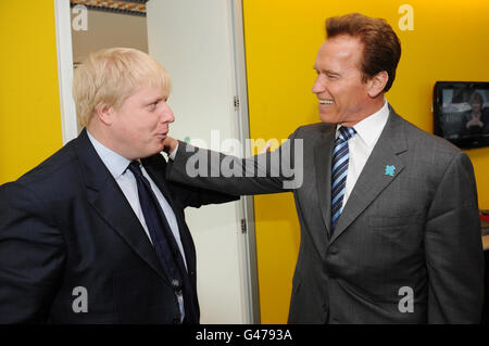 Johnson trifft Schwarzenegger Stockfoto