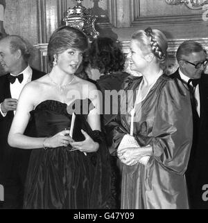 Royalty - Royal Opera House Entwicklung Appell - Lady Diana Spencer und Prinzessin Grace - Goldsmiths' Hall, London Stockfoto