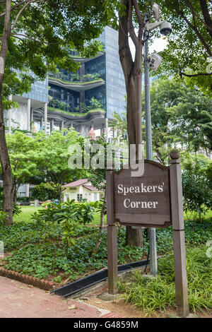 Eine Speakers' Corner Schild am Singapurs Hong Lim Park markiert den Bereich, wo im freien Vorträge, Debatten und Diskussionen al sind Stockfoto