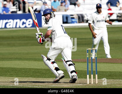 Kents Sam Northeast trifft sich während des zweiten Spiels der Liverpool Victoria County Championship Division im Ford County Ground in Chelmsford. Stockfoto