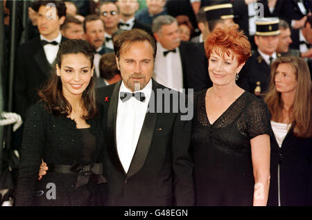Cannes Vanessa Redgrave. Schauspielerin Vanessa Redgrave (rechts) mit Franco Nero bei den 50. Filmfestspielen in Cannes. Stockfoto