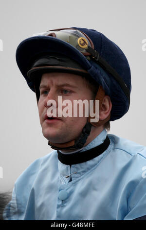 Pferderennen - Cheltenham Festival Week - Southwell Racecourse. Liam Jones, Jockey Stockfoto