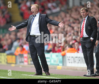 Fußball - Barclays Premier League - Liverpool - Birmingham City - Anfield. Alex McLeish, Manager von Birmingham City Stockfoto