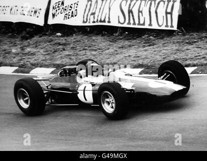 Formel-1-Motorsport - großer Preis von Großbritannien und Europa - Marken Hatch. Jim Clark in seinem Lotus-Climax während des Rennens Stockfoto