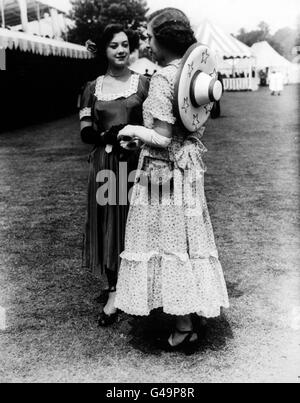 Rudern - Henley Royal Regatta - 1949. Frau Y Hain bei der Henley Royal Regatta. Stockfoto