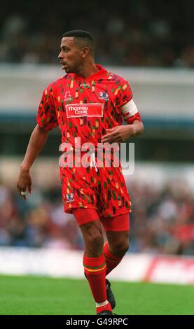 Fußball - Endsleigh League Division Two - Birmingham City / Peterborough United. Ken Charlery, Peterborough United Stockfoto