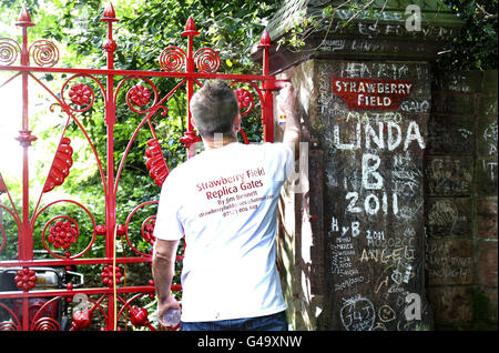 Neue Tore in Strawberry Field Stockfoto