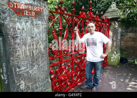 Neue Tore in Strawberry Field Stockfoto