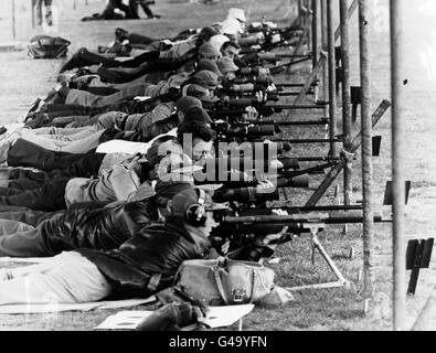 Schießen - Earl Roberts Memorial Challenge Trophy - Kleinkaliber nationale Gewehr Meisterschaften - Bisley Stockfoto