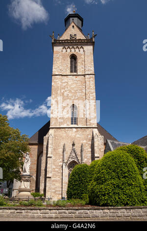 Gotische Pfarrkirche von St. Kilian in der historischen alten Stadt Korbach, Landkreis Waldeck-Frankenberg, Hessen, PublicGround Stockfoto