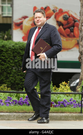 Lord Strathclyde, der Anführer des Oberhauses, kommt zu einer Kabinettssitzung in der Downing Street Nr. 10 im Zentrum von London an. Stockfoto