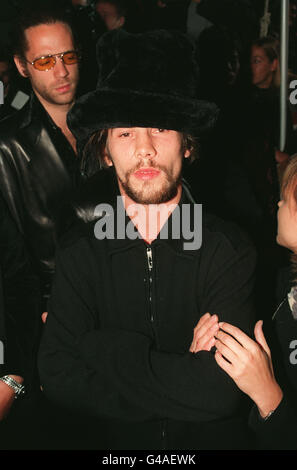 PA-NEWS FOTO-25.10.97: UK VERWENDUNG NUR JASON KAY SÄNGER VON "JAMIROQUAI" BEI VH-1 FASHION AWARDS IN NEW YORK Stockfoto