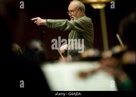 Kurt Masur gibt eine leitfähige Seminar an der Manhattan School of Music in New York City, USA, 25. Januar 2006. Stockfoto