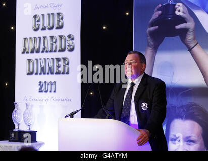 Präsident des Scottish Rugby Ian McLauchlan beim Scottish Rugby Union Club Awards Dinner im Murrayfield, Edinburgh. Stockfoto