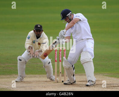 Jonathan Trott, Englands, hat gegen Sri Lanka eine Schlagaktion eingeleitet. Stockfoto
