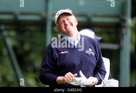 Colin Montgomerie beim vierten Lauf der BMW PGA Championship im Wentworth Golf Club, Surrey. Stockfoto