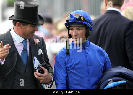 Horse Racing - Investec Derby Festival - Investec Derby Day - Epsom Downs Racecourse Stockfoto