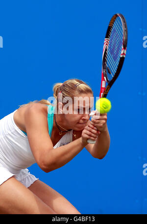 Die deutsche Sabine Lisicki in Aktion, auf dem Weg, die slowakische Daniela Hantuchova 6-3, 6-2 im AEGON Classic Final im Edgbaston Priory Club, Birmingham, zu besiegen. Stockfoto