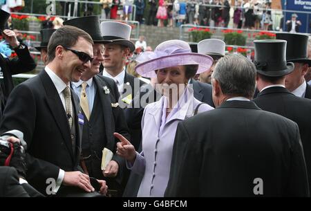 Horse Racing - das Royal Ascot Treffen 2011 - Tag 3 - Ascot Racecourse Stockfoto