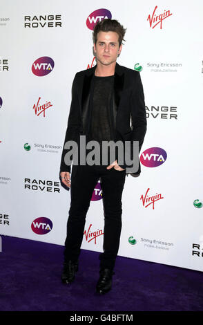 Jared Followill von Kings of Leon bei der Ankunft zur Pre-Wimbledon Party in den Roof Gardens im Westen Londons. DRÜCKEN SIE VERBANDSFOTO. Bilddatum: Donnerstag, 16. Juni 2011. Das Foto sollte lauten: Yui Mok/PA Wire Stockfoto