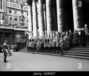 Royalty - Krönung von Queen Elizabeth II - London Stockfoto