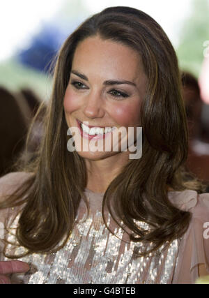 Die Herzogin von Cambridge nimmt an dem 10. Jährlichen ARK (Absolute Return for Kids) Galadinner im Namen der Stiftung von Prinz William und Prinz Harry im Perks Field, Kensington Palace, London Teil. Stockfoto