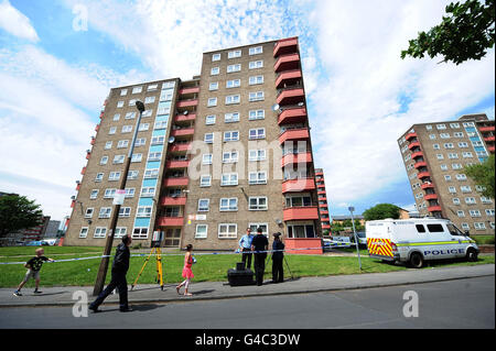 Junge fällt bis zu seinem Tod in Leeds Stockfoto