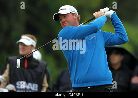 Am vierten Tag der Saab Wales Open 2011 im Celtic Manor Resort, Newport, zieht der Schwede Peter Hanson am 5. Ab. Stockfoto