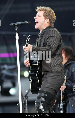 Bon Jovi Gig - Murrayfield. Jon Bon Jovi im Konzert in Murrayfield. Stockfoto