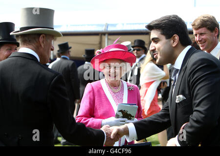 Horse Racing - Investec Derby Festival - Investec Derby Day - Epsom Downs Racecourse Stockfoto