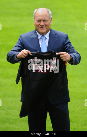 Fußball - Fulham Pressekonferenz - Martin Jol Enthüllung - Craven Cottage. Fulham Manager Martin Jol wird im Craven Cottage vorgestellt Stockfoto