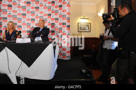 Fußball - Fulham Pressekonferenz - Martin Jol Enthüllung - Craven Cottage Stockfoto