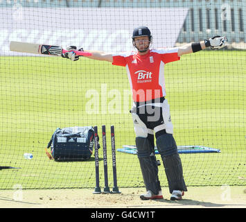 Cricket - 2011 NatWest Series - First One Day International - England gegen Sri Lanka - England Nets Session - The Kia Oval. Englands Ian Bell während einer Nets-Sitzung im Kia Oval, London. Stockfoto