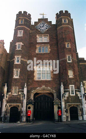 Gebäude und Wahrzeichen - Str. Jamess Palast - Pall Mall Stockfoto