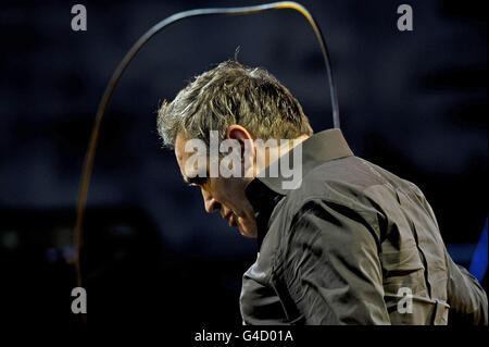 Morrissey tritt auf der Pyramid Stage beim Glastonbury Musikfestival in Worthy Farm, Pilton auf. Stockfoto